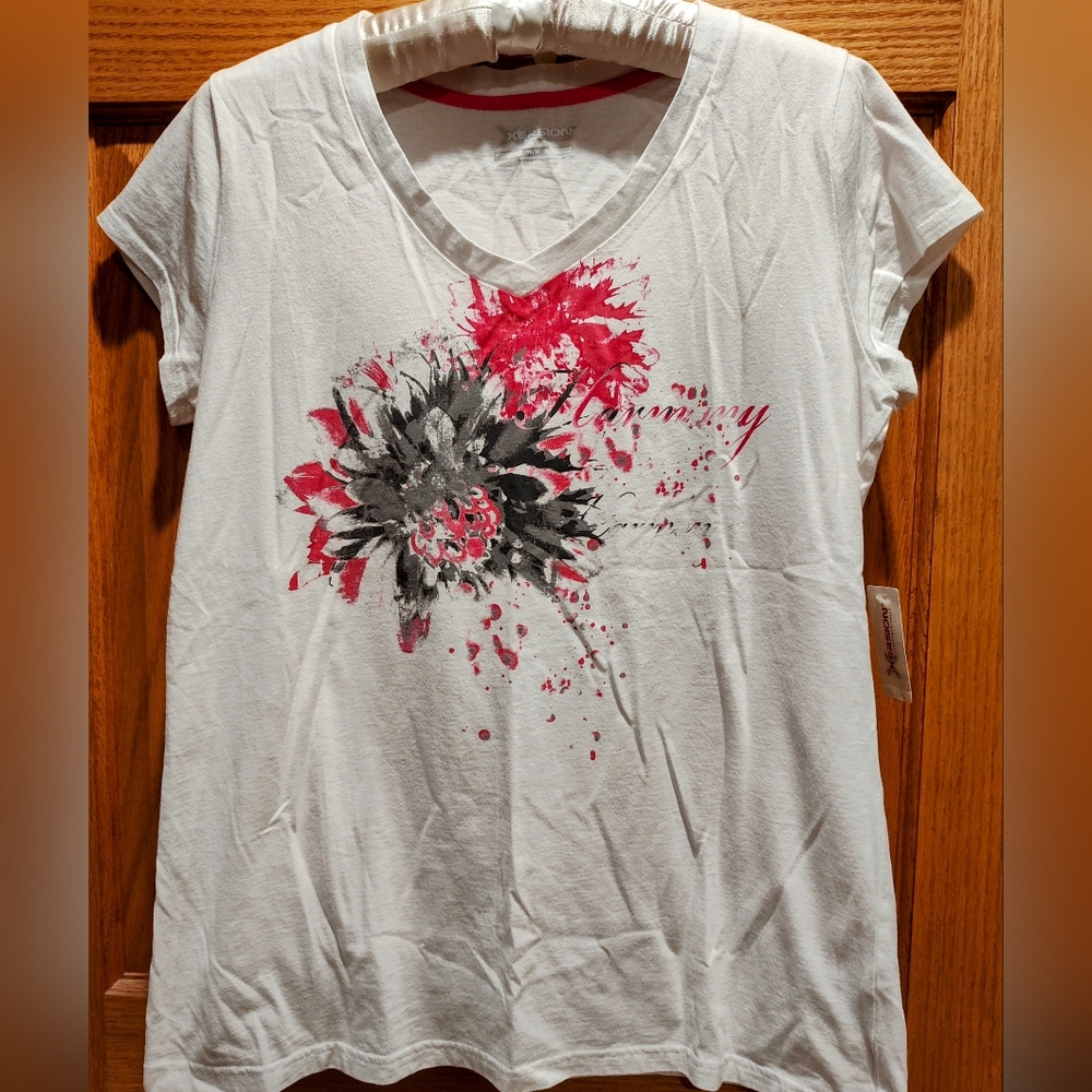 NWT Women's M White and Pink Floral Top
